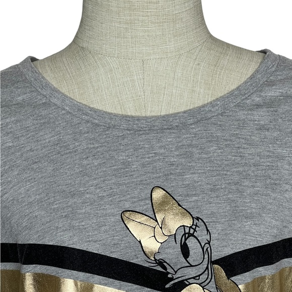 Disney Daisy Duck Womens Short Sleeve Tshirt Size XL Grey Plus Size - Picture 3 of 15